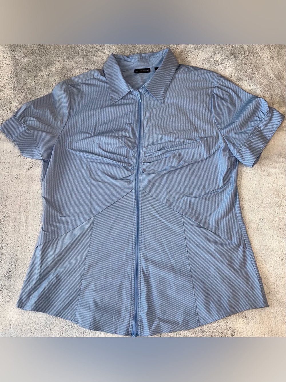 New York & Company Light Blue Short Sleeve Zip-Front Blouse
